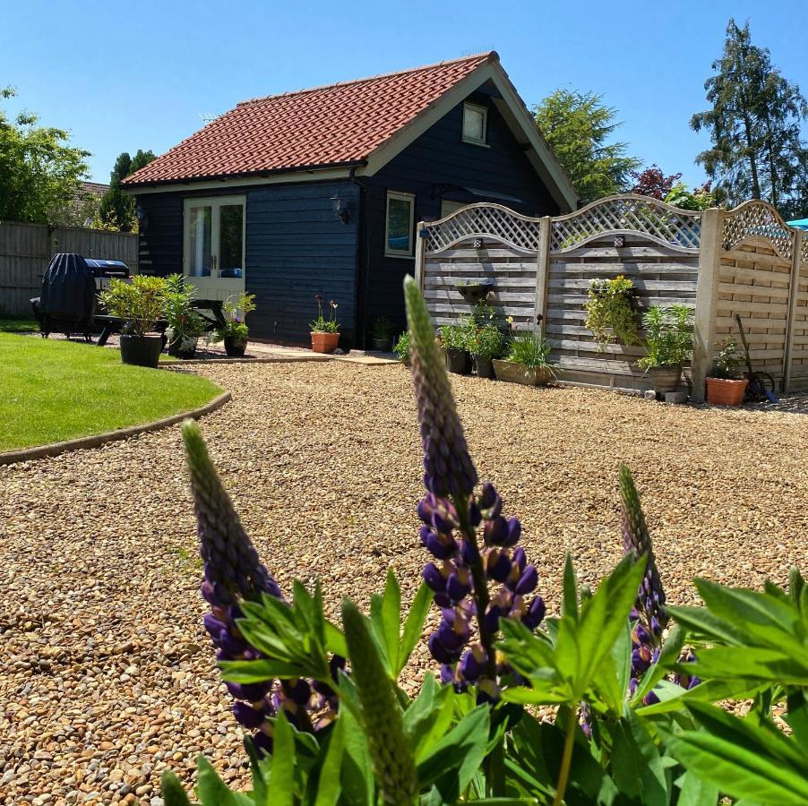 Vila Saving Grace With Private Hot Tub Bawdeswell Exteriér fotografie