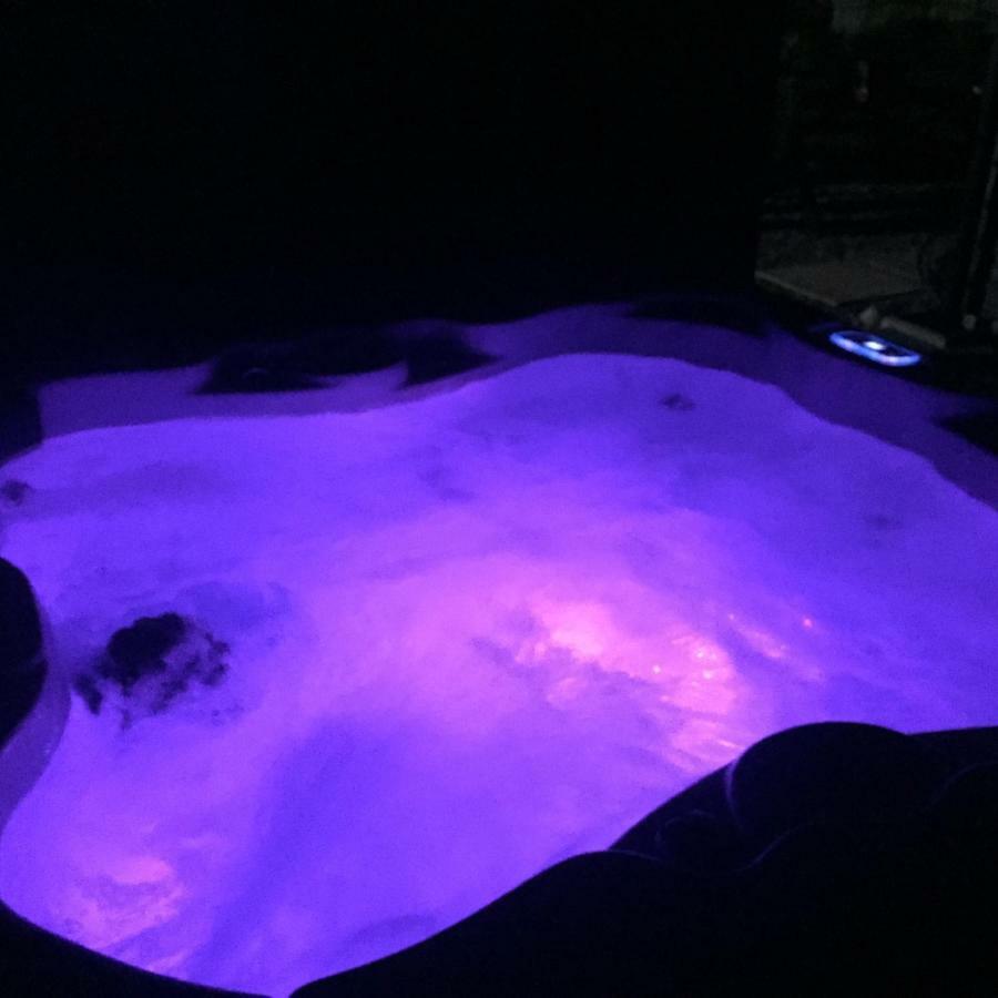 Vila Saving Grace With Private Hot Tub Bawdeswell Exteriér fotografie